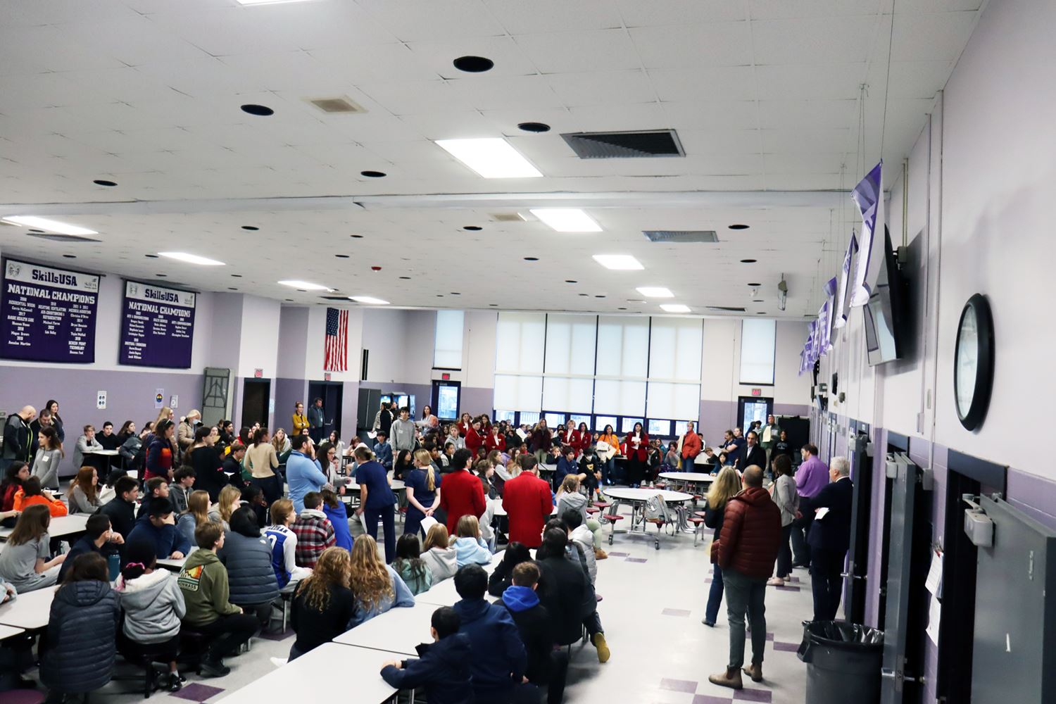  Shawsheen Tech hosts Bedford 8th graders for a ‘Showcase Day’  Students visit campus to explore voc